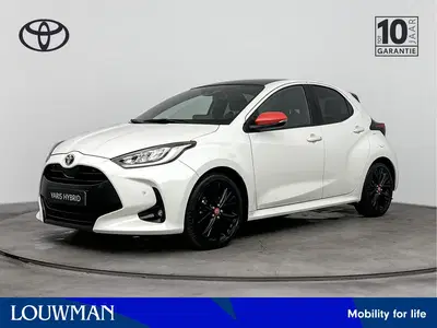 Toyota Yaris 1.5 Hybrid Executive Sport uit 2022