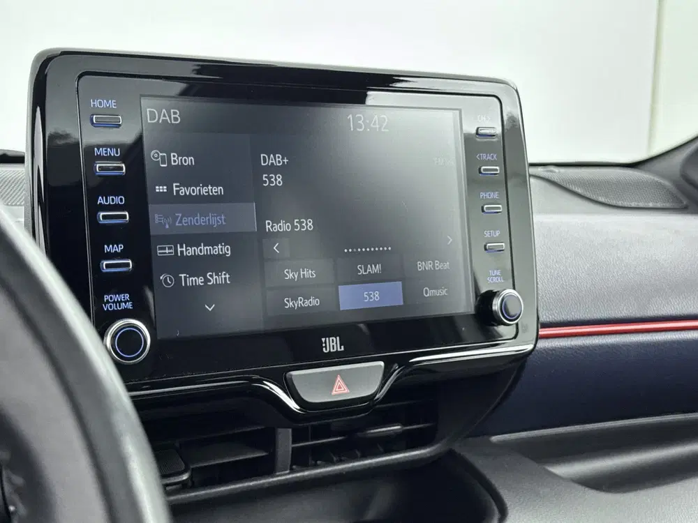 Toyota Yaris 1.5 Hybrid Executive Sport uit 2022, foto 12