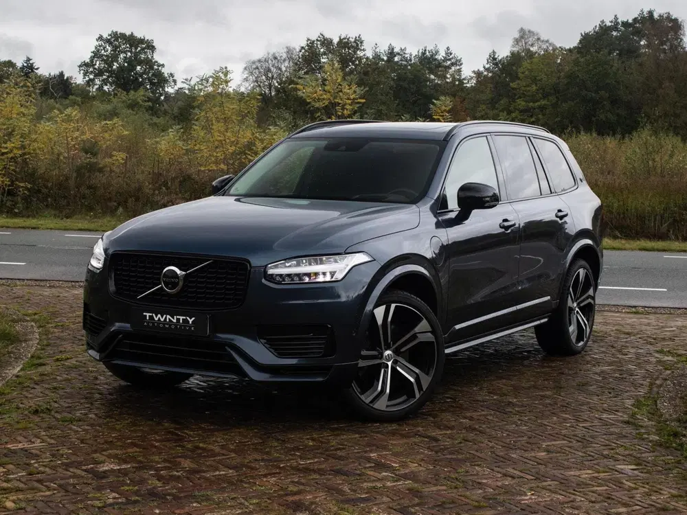 Volvo XC90 2.0 T8 Recharge AWD R-Design uit 2021, foto 2