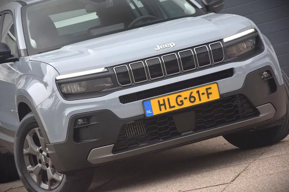 Jeep Avenger 1.2 e-Hybrid Longitude ADAPTIEVE CRUISE uit 2025, foto 3