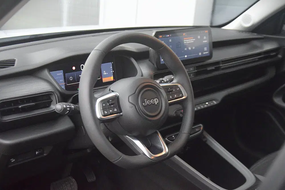 Jeep Avenger 1.2 e-Hybrid Longitude ADAPTIEVE CRUISE uit 2025, foto 6