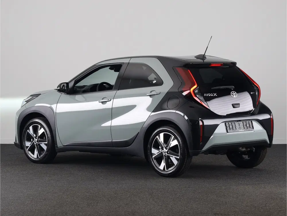 Toyota Aygo X Hybrid 115 pulse + Easy Pack uit 2026, foto 4