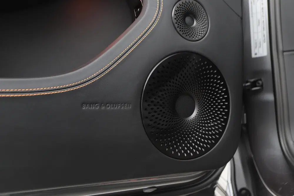 Bentley Continental GTC 4.0 V8 Black Edition uit 2025, foto 14