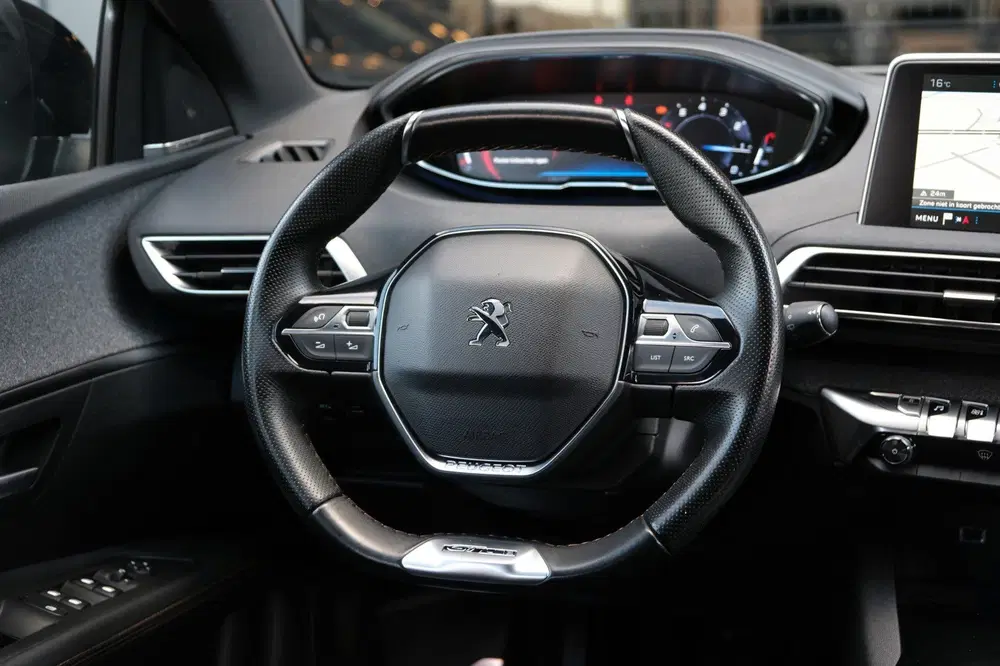 Peugeot 3008 1.2 PureTech GT Line *NIEUWE Distributie + uit 2019, foto 9