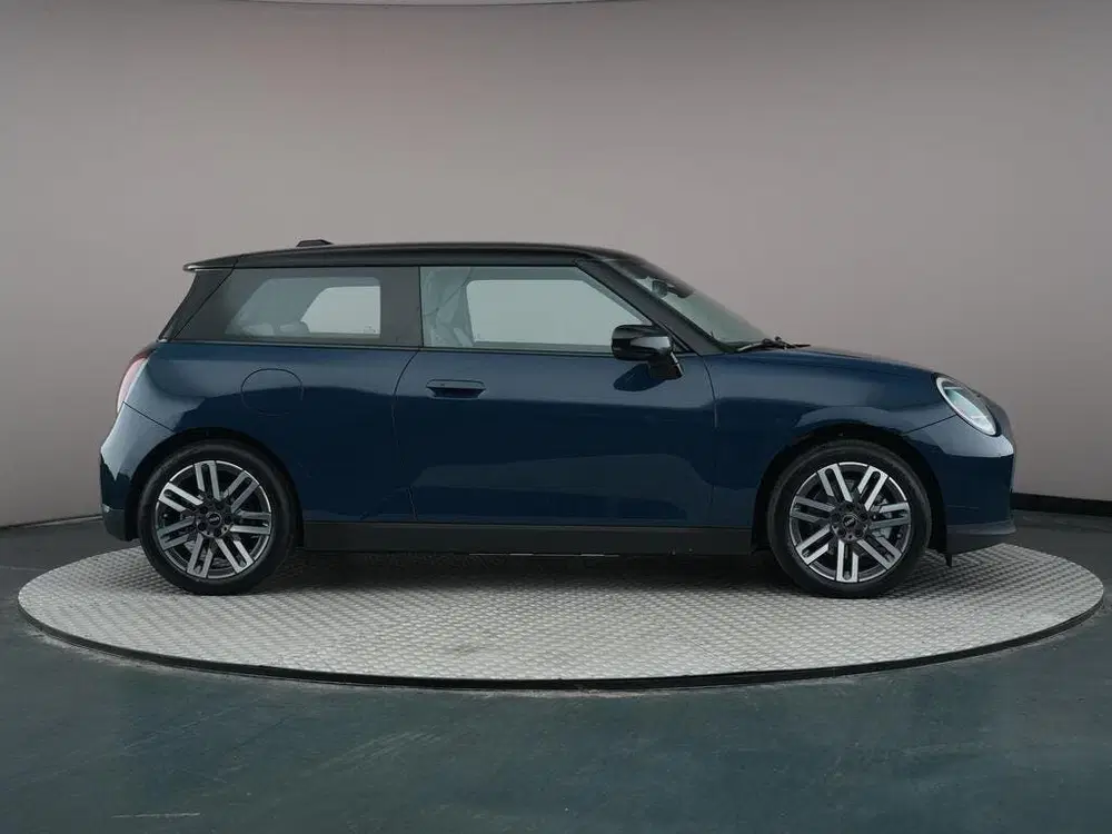 Mini Hatchback Cooper E uit 2026, foto 6