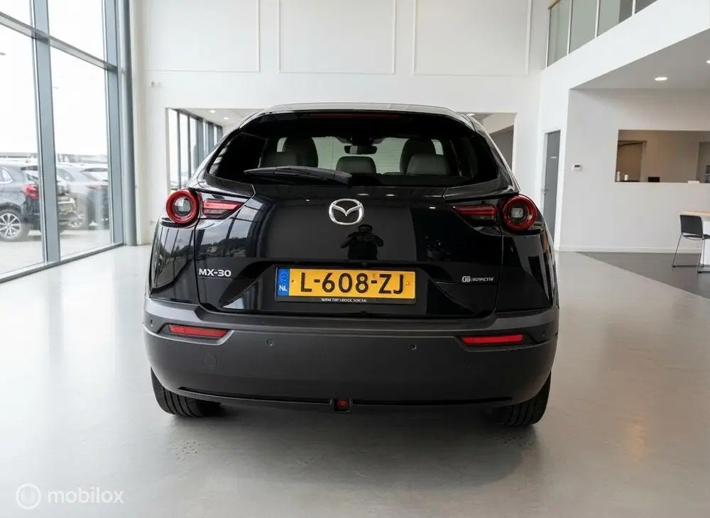 Mazda MX-30 e-SkyActiv 145 uit 2021, foto 8