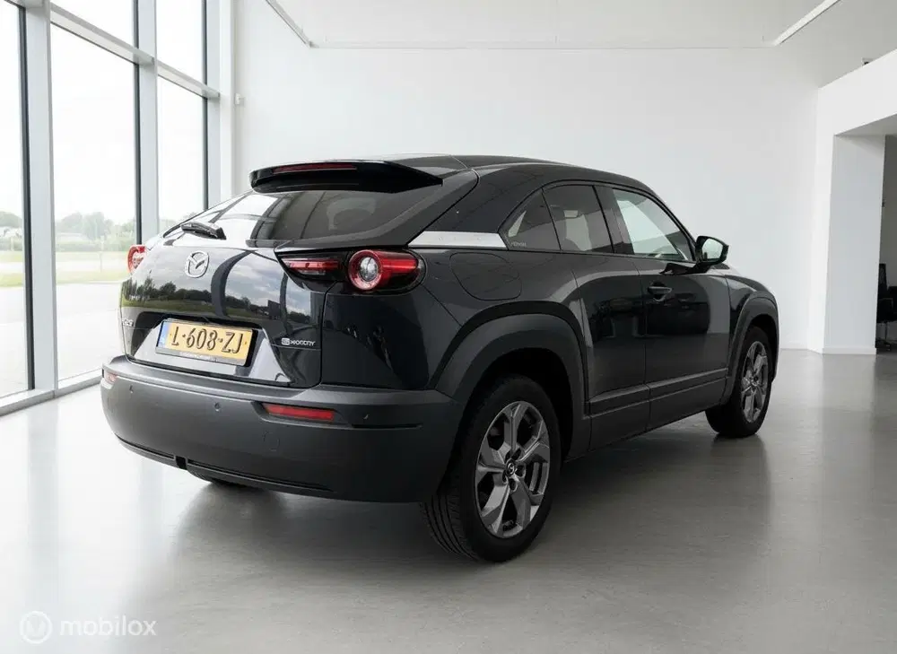 Mazda MX-30 e-SkyActiv 145 uit 2021, foto 9