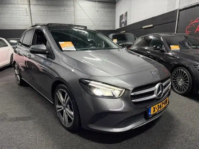 Mercedes-Benz B-Klasse 220 4MATIC Premium Plus uit 2019, foto 2
