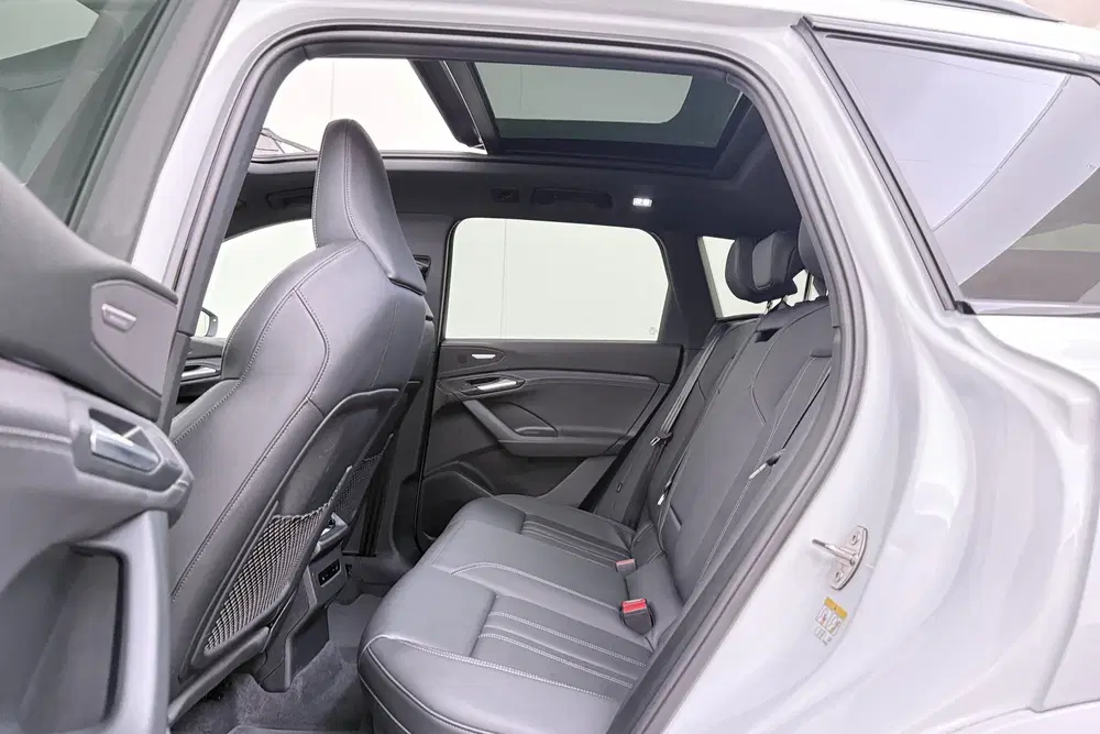 Audi Q6 e-tron S-Line 100 kWh 625 km Rijden *Full Option* uit 2024, foto 13