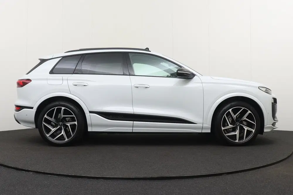 Audi Q6 e-tron S-Line 100 kWh 625 km Rijden *Full Option* uit 2024, foto 7