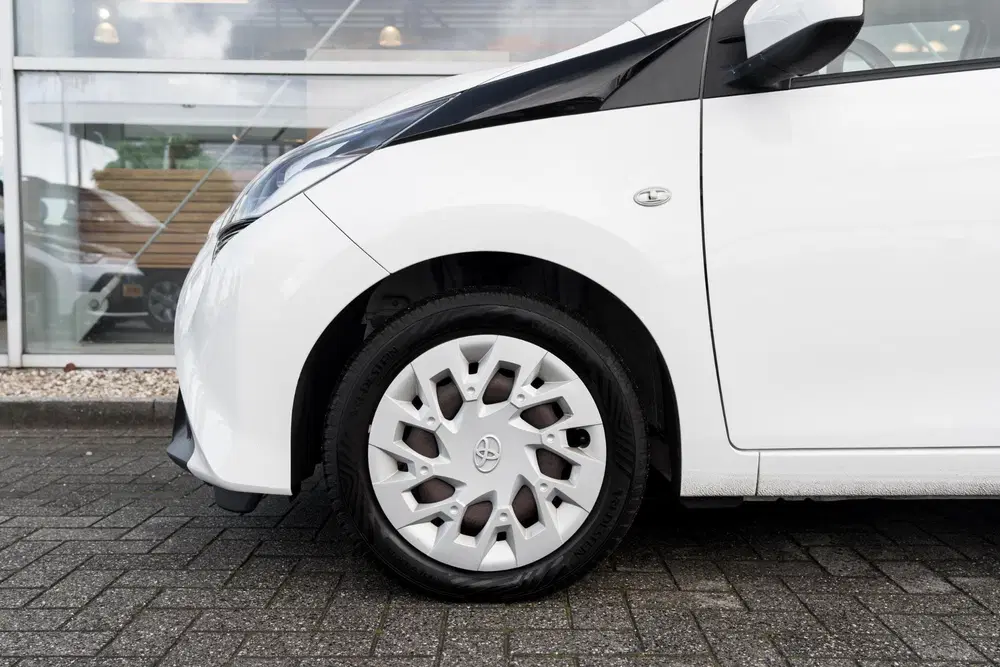 Toyota Aygo 1.0 VVT-i x-play uit 2021, foto 10