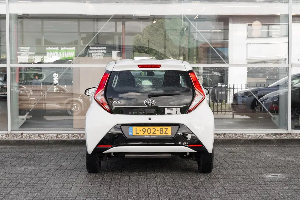 Toyota Aygo 1.0 VVT-i x-play uit 2021, foto 13