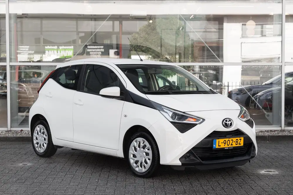 Toyota Aygo 1.0 VVT-i x-play uit 2021, foto 7
