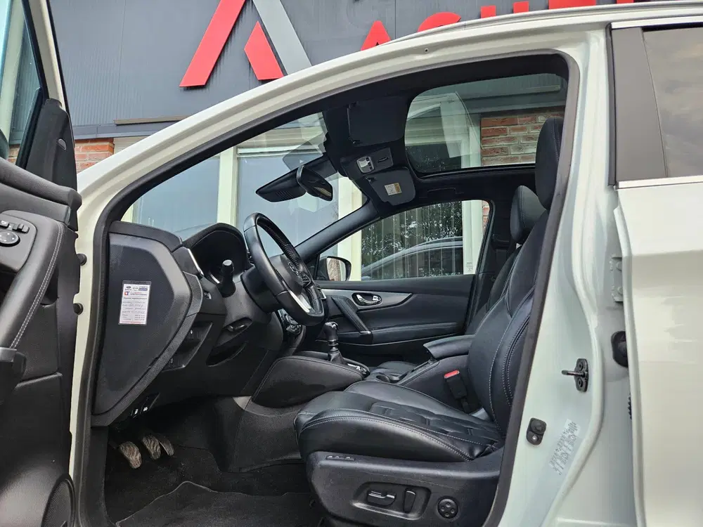 Nissan Qashqai 1.3 DIG-T Tekna + Trekhaak Leer Camera Pan uit 2019, foto 10