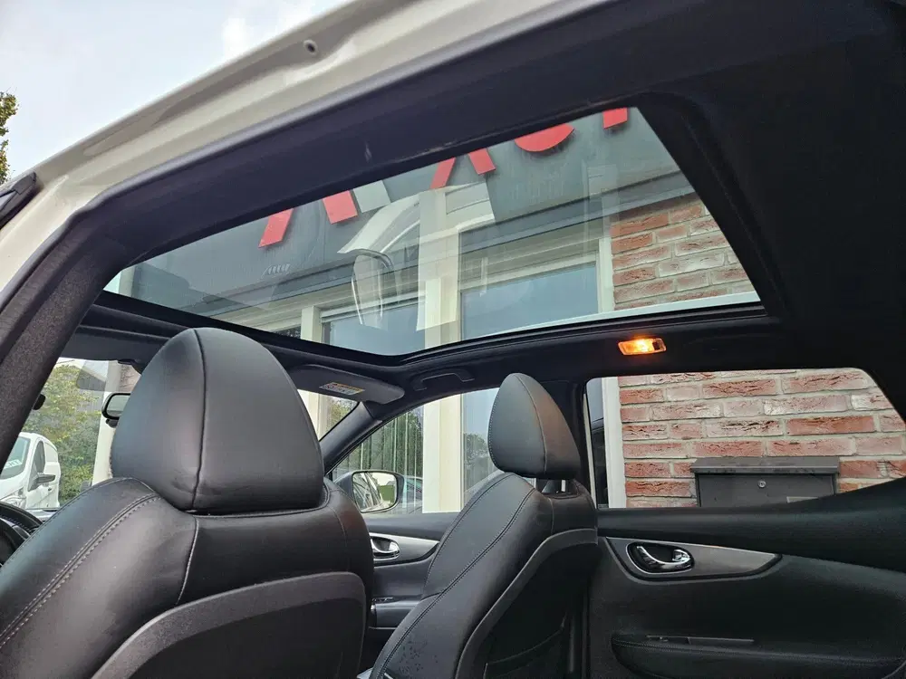 Nissan Qashqai 1.3 DIG-T Tekna + Trekhaak Leer Camera Pan uit 2019, foto 4