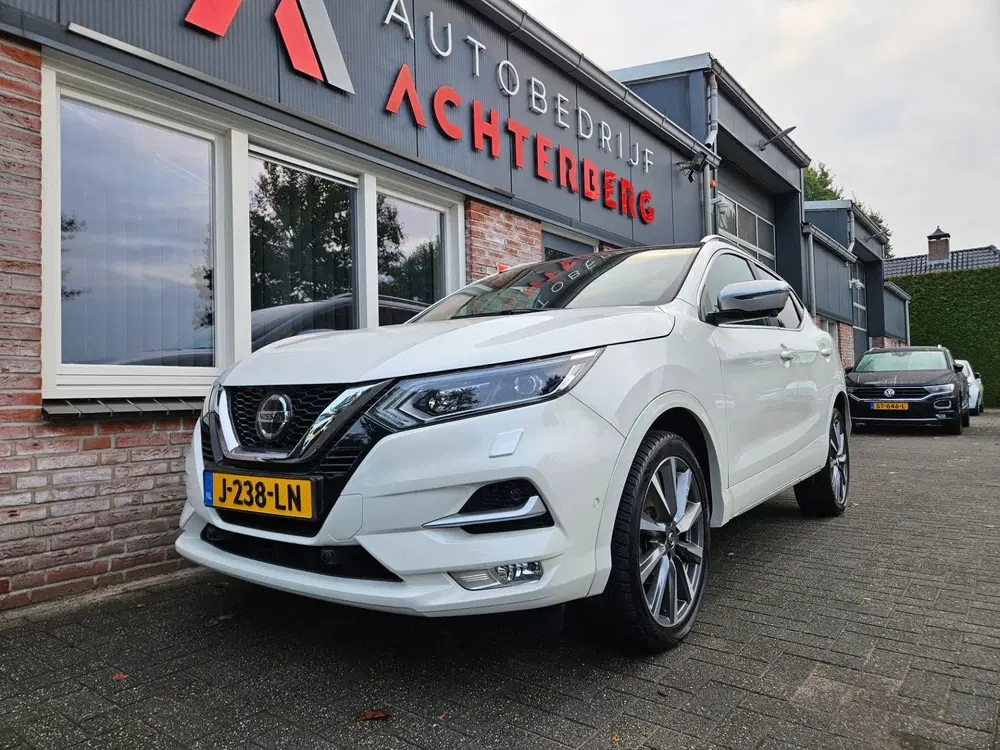 Nissan Qashqai 1.3 DIG-T Tekna + Trekhaak Leer Camera Pan uit 2019, foto 5