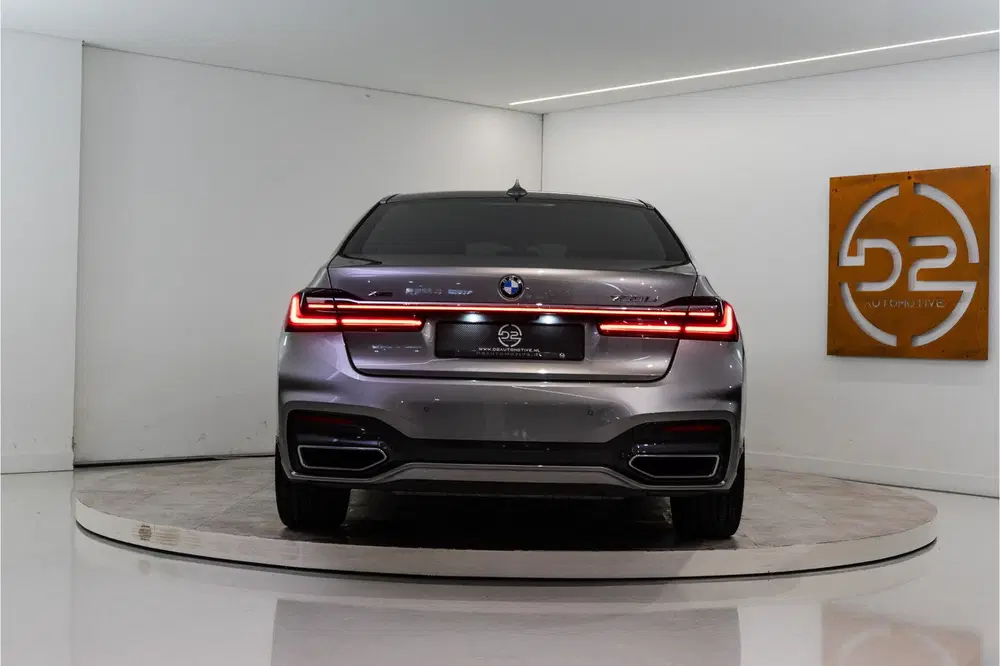 BMW 7-serie 7 Serie 750Li xDrive High Executive 531PK uit 2019, foto 4