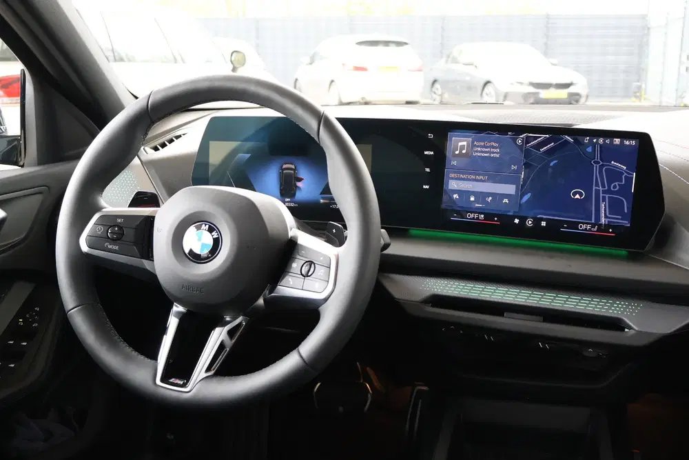 BMW 1-serie 120 M-sport Design edition uit 2026, foto 9