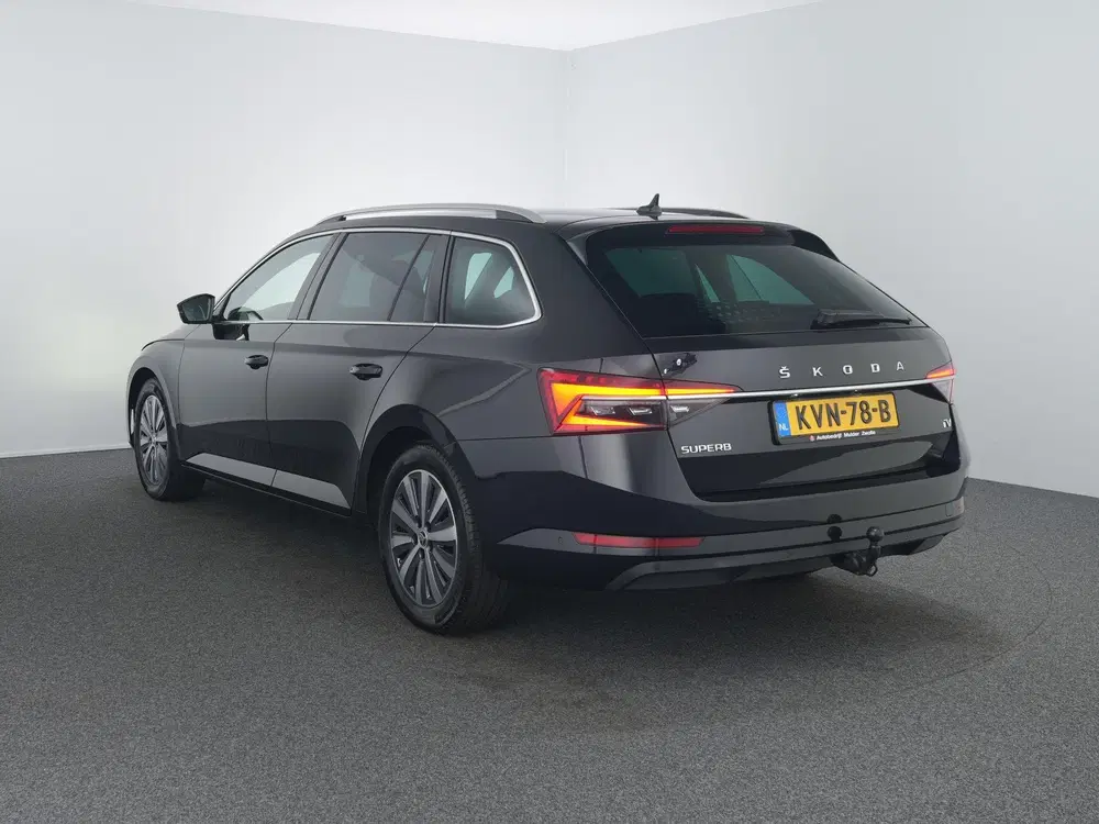Skoda Superb 1.4 TSI iV Business Edition Plus uit 2023, foto 10