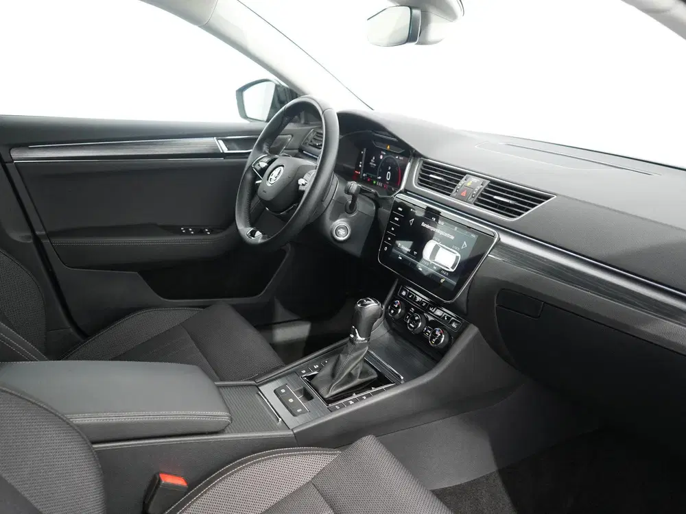Skoda Superb 1.4 TSI iV Business Edition Plus uit 2023, foto 5