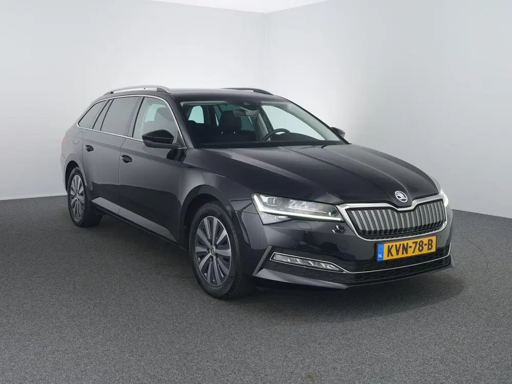 Skoda Superb 1.4 TSI iV Business Edition Plus uit 2023, foto 9