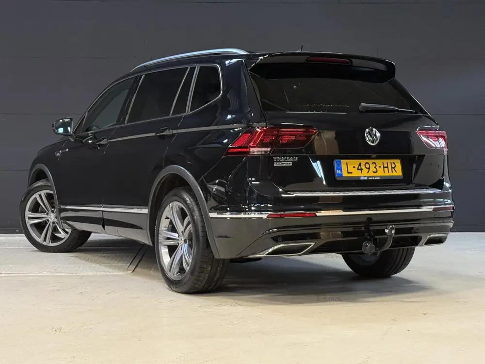 Volkswagen Tiguan Allspace 1.5 TSI Highline Business R-Line uit 2021, foto 13