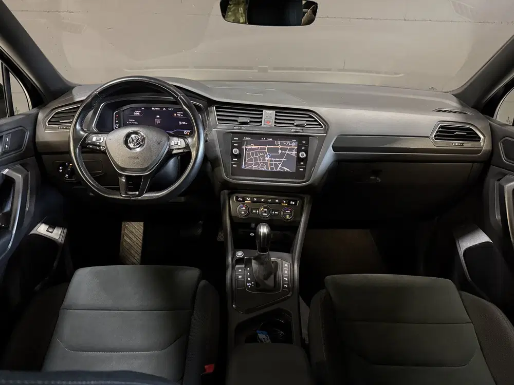 Volkswagen Tiguan Allspace 1.5 TSI Highline Business R-Line uit 2021, foto 2