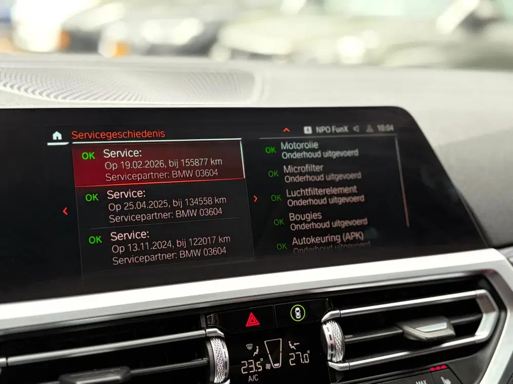 BMW 3-serie 330i xDrive High Executive PANO-DAK uit 2020, foto 14
