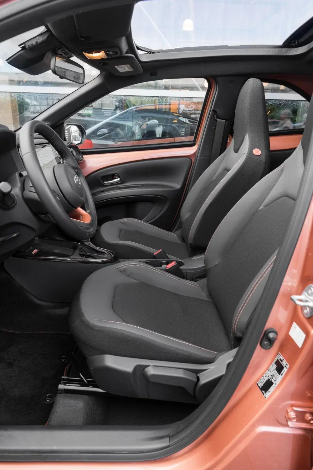 Toyota Aygo X Hybrid 115 envy uit 2026, foto 13