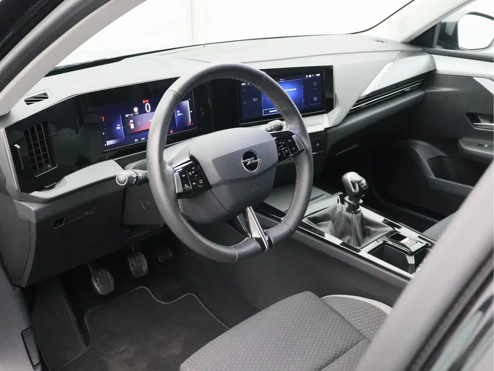 Opel Astra 1.2 Turbo Edition uit 2023, foto 10