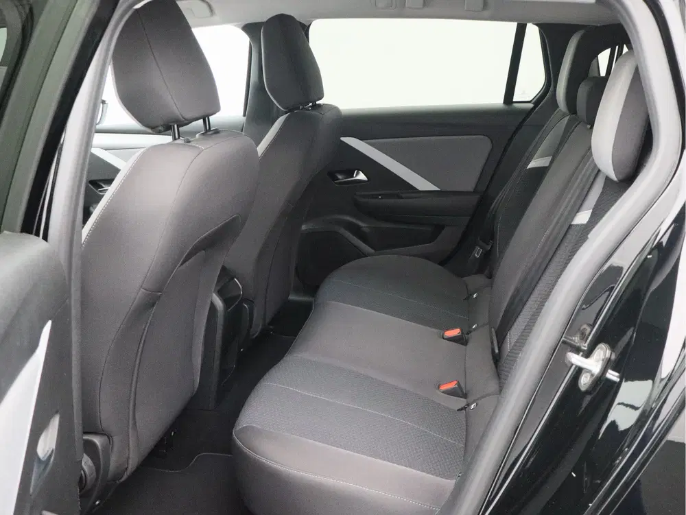 Opel Astra 1.2 Turbo Edition uit 2023, foto 12
