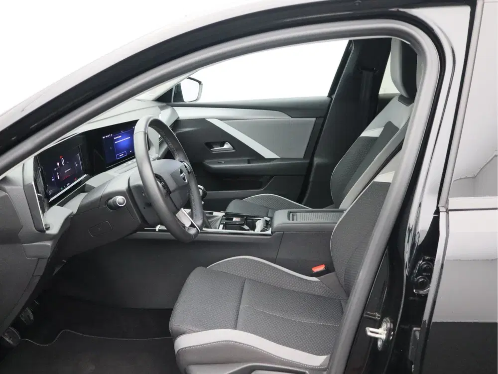 Opel Astra 1.2 Turbo Edition uit 2023, foto 5