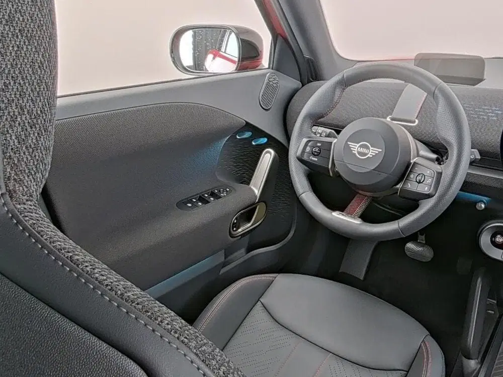 Mini Aceman E uit 2025, foto 7