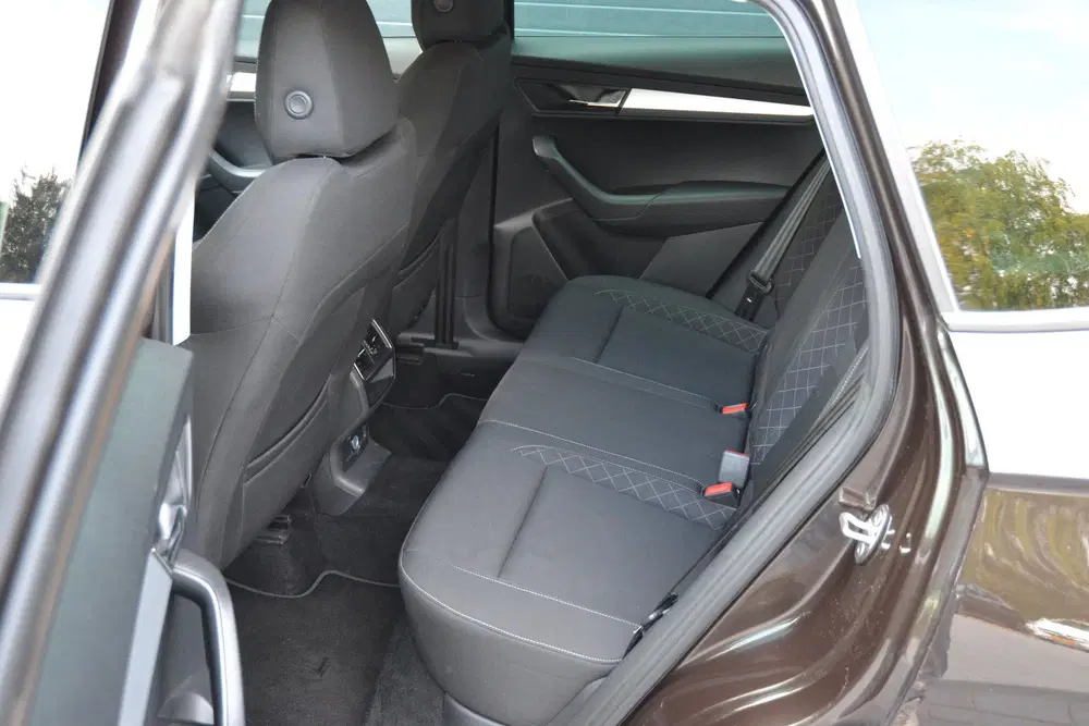 Skoda Karoq 1.0 TSI Style Carplay uit 2019, foto 12