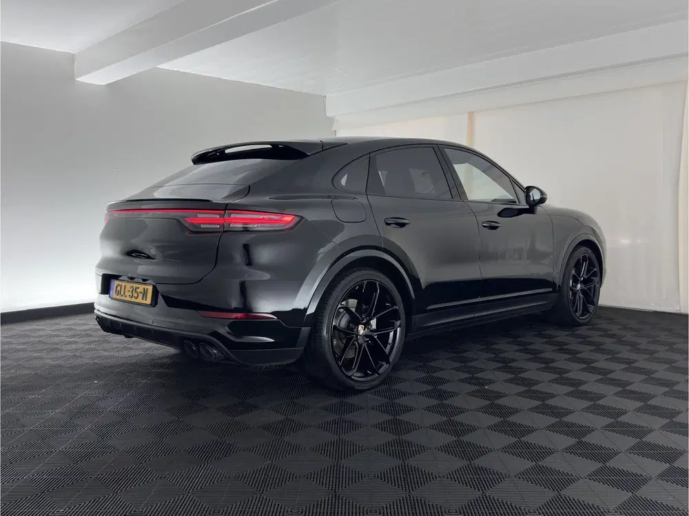 Porsche Cayenne Cayenne Coupé 3.0 E-Hybrid Platinum Editio uit 2022, foto 6