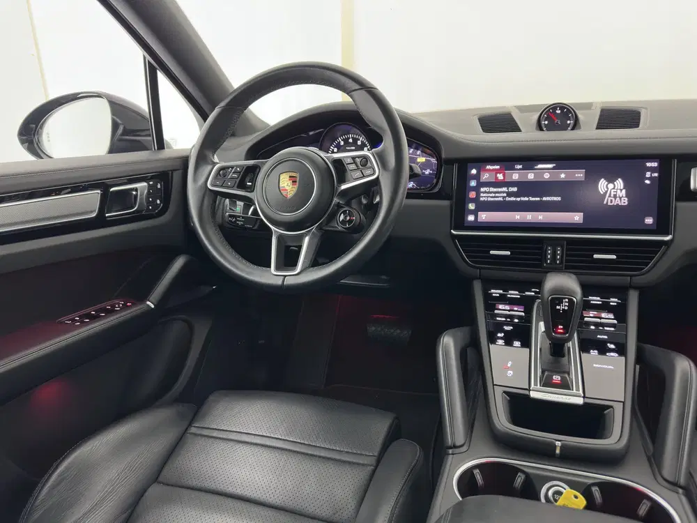 Porsche Cayenne Cayenne Coupé 3.0 E-Hybrid Platinum Editio uit 2022, foto 9