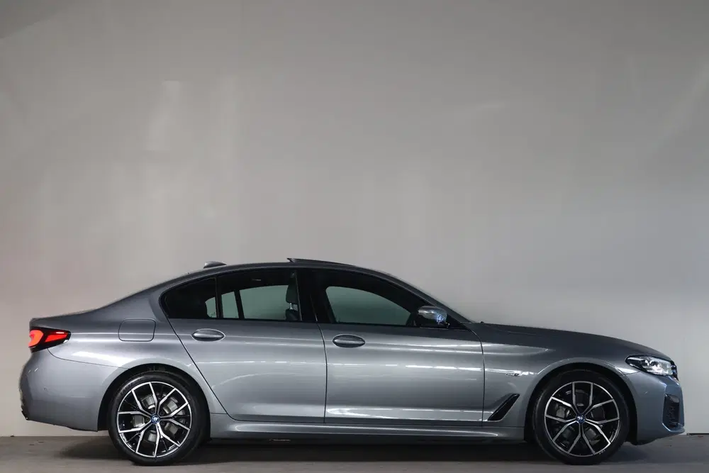 BMW 5-serie 5 Serie 530e Business Edition Plus uit 2023, foto 15