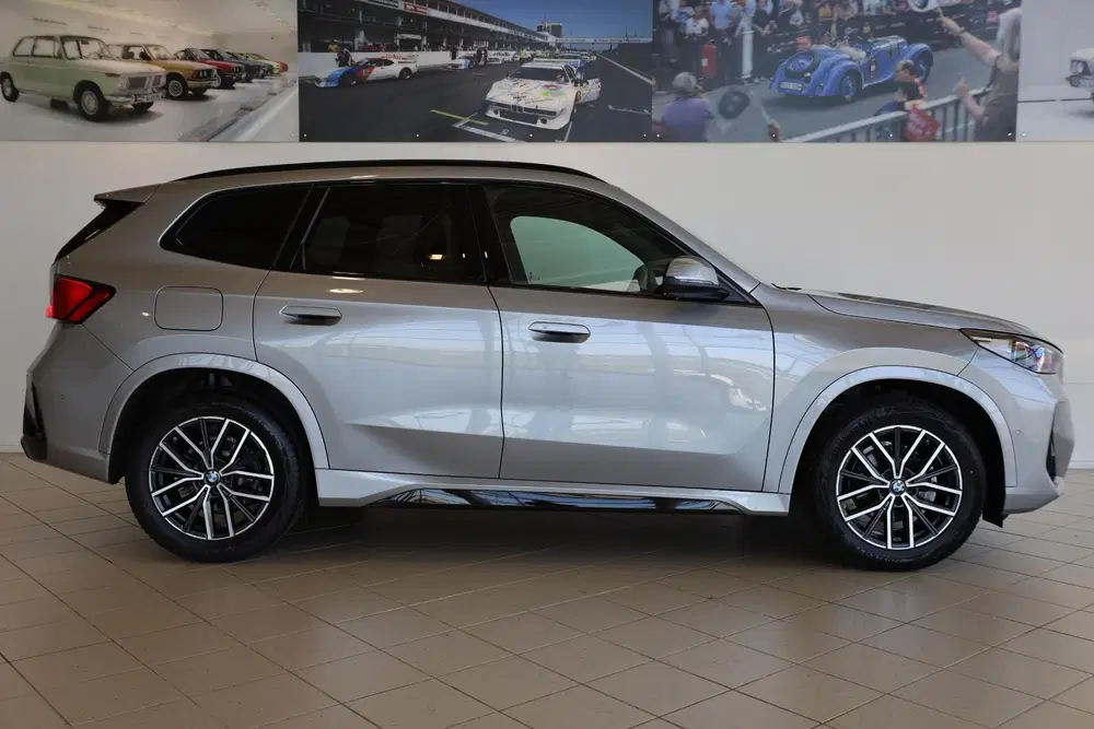 BMW X1 sDrive18i uit 2025, foto 3