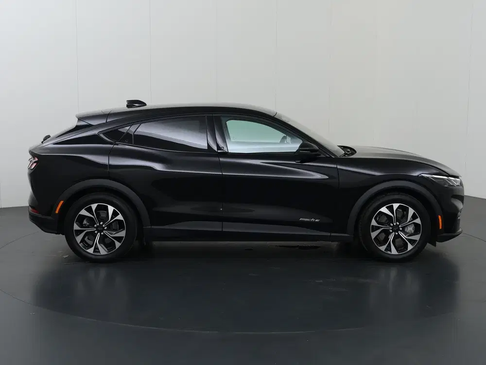 Ford Mustang Mach-E Standard RWD 73 kWh uit 2025, foto 6