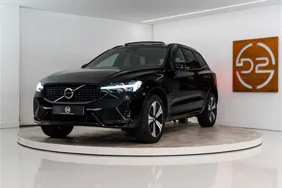 Volvo XC60 2.0 T6 Plug-in hybrid AWD Plus Dark Long R uit 2023