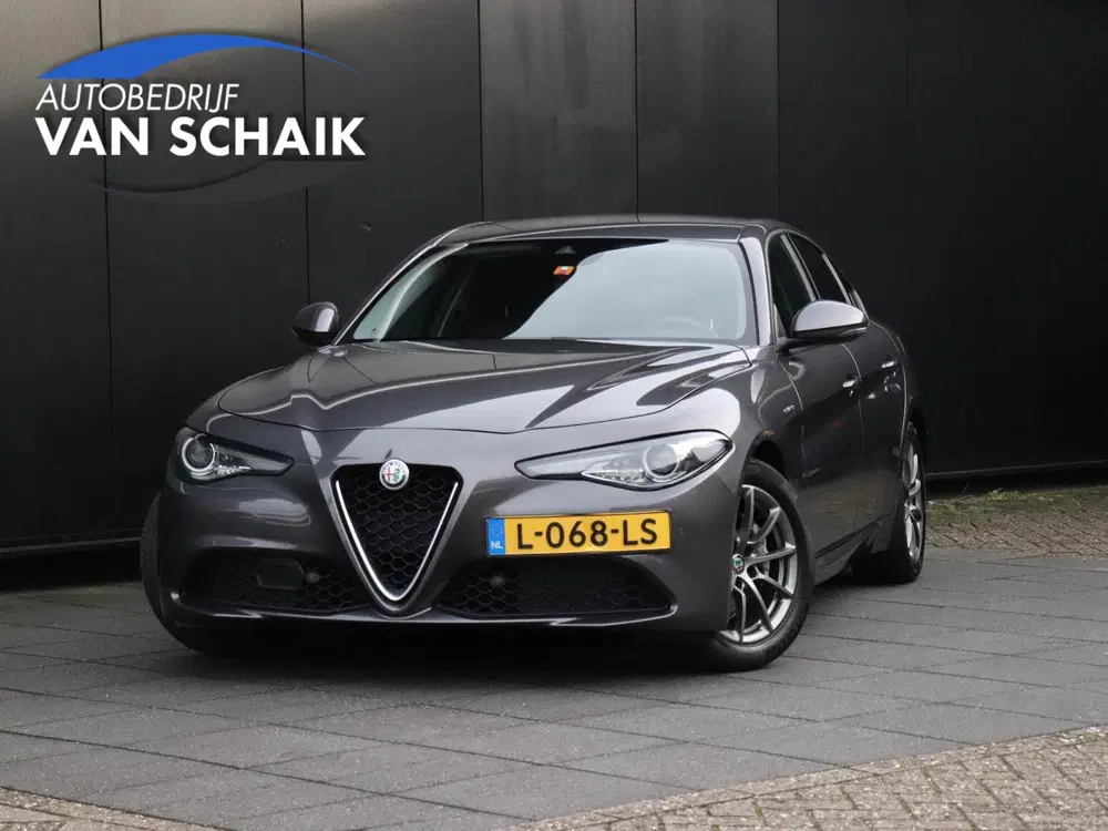 Alfa Romeo Giulia 2.2 LEER uit 2019