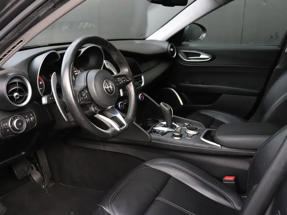 Alfa Romeo Giulia 2.2 LEER uit 2019, foto 7