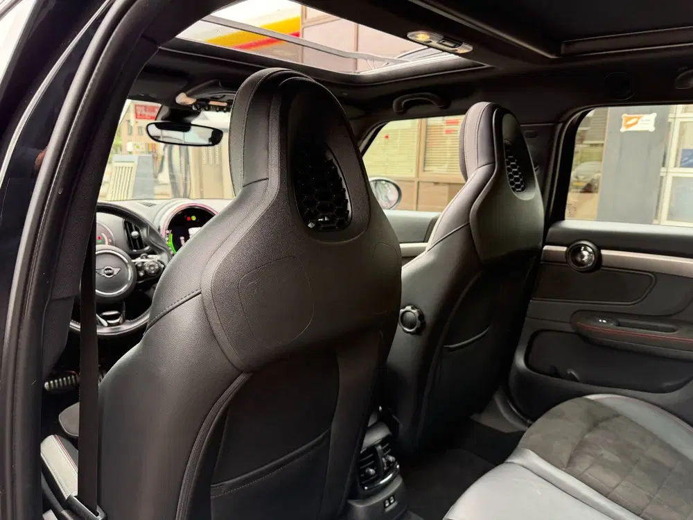Mini Countryman 2.0 ALL4 JCW 306PK uit 2021, foto 14