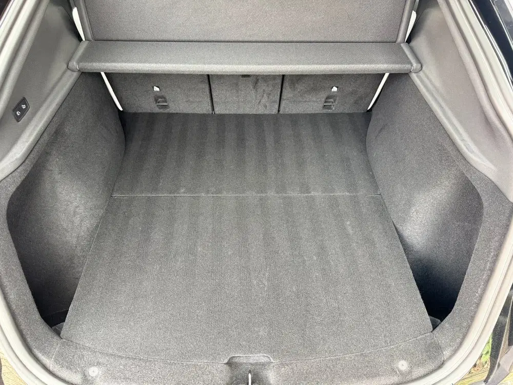 Tesla Model Y Performance AWD uit 2026, foto 10