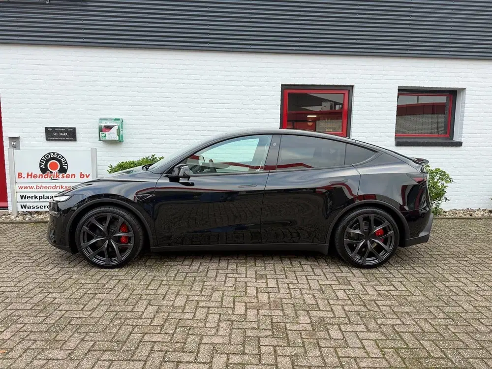 Tesla Model Y Performance AWD uit 2026, foto 5