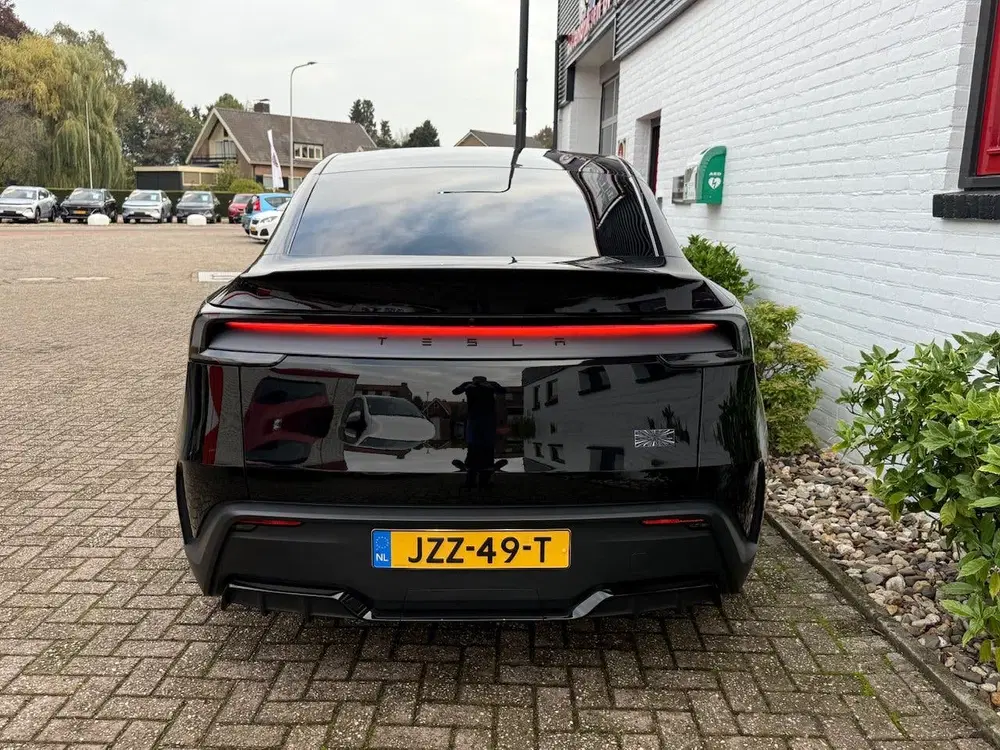 Tesla Model Y Performance AWD uit 2026, foto 7