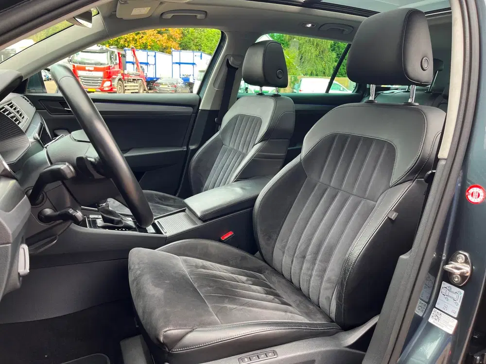 Skoda Superb 1.5 TSI 150pk AUTOMAAT Business Edition uit 2019, foto 4