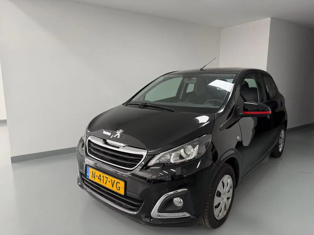 Peugeot 108 1.0 e-VTi Active uit 2022, foto 2