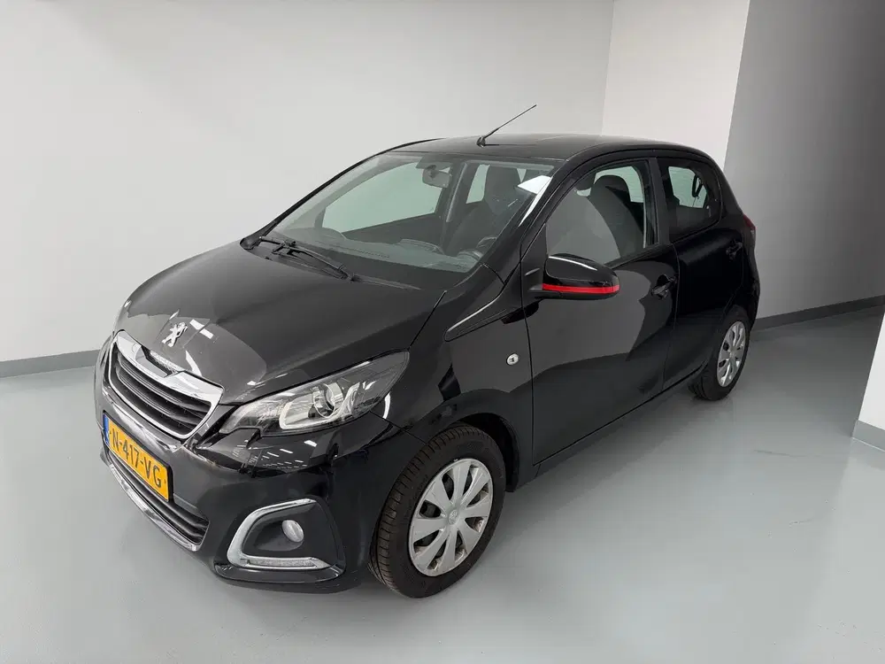 Peugeot 108 1.0 e-VTi Active uit 2022, foto 3