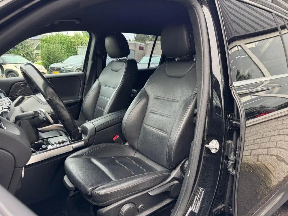 Mercedes-Benz GLB 250 4MATIC PREMIUM AMG Trekhaak Car uit 2020, foto 11